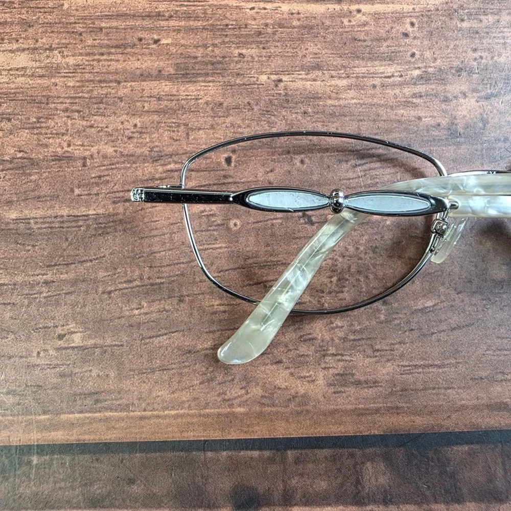 Liz Claiborne Women's‎ Silver Frame Eyeglasses 130mm Temple Length